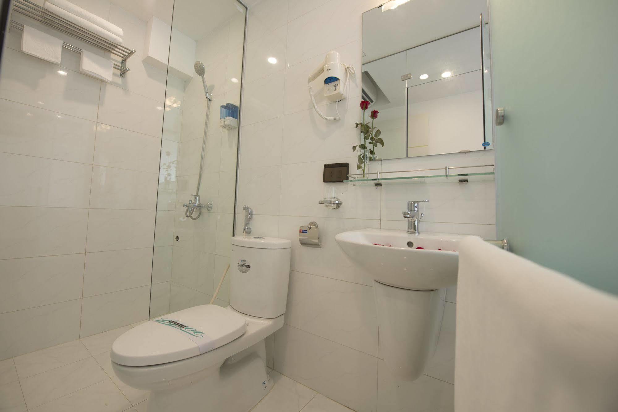 האנוי Ha Noi Holiday Center Hotel מראה חיצוני תמונה