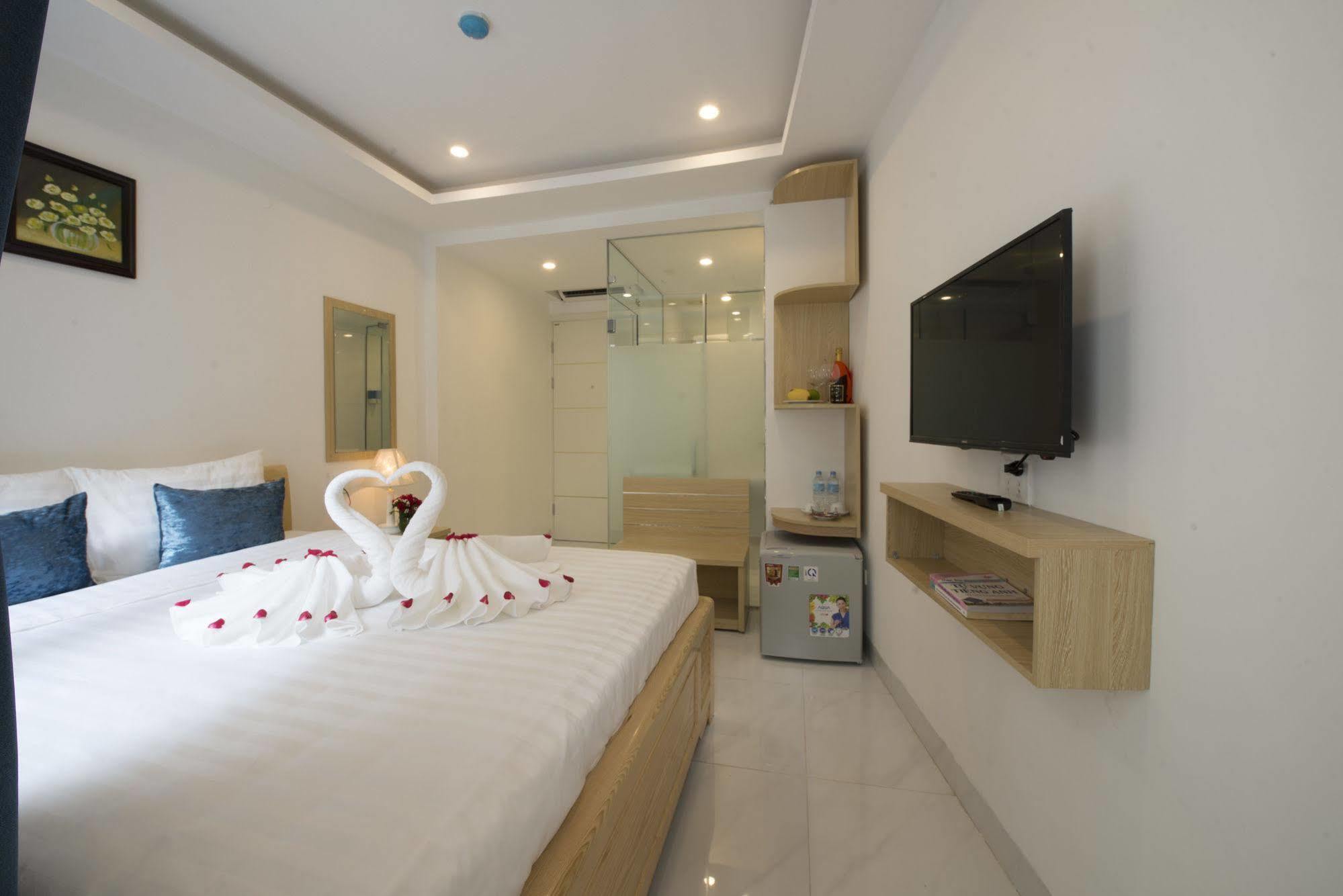 האנוי Ha Noi Holiday Center Hotel מראה חיצוני תמונה